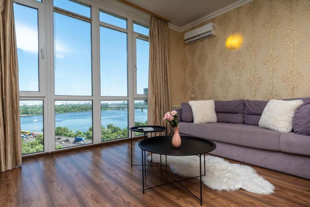 Apartments With Crazy Panoramic View Of The Dniepr Kiev Bagian luar foto