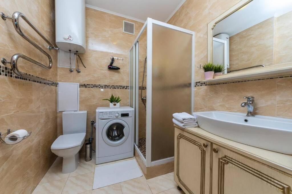 Apartments With Crazy Panoramic View Of The Dniepr Kiev Bagian luar foto