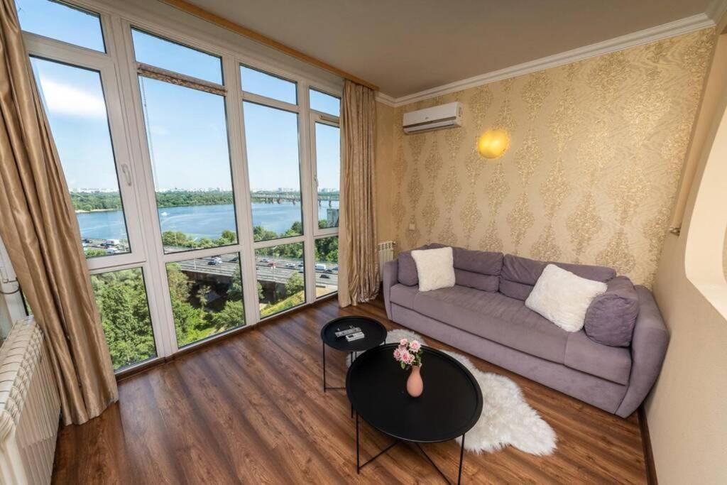 Apartments With Crazy Panoramic View Of The Dniepr Kiev Bagian luar foto